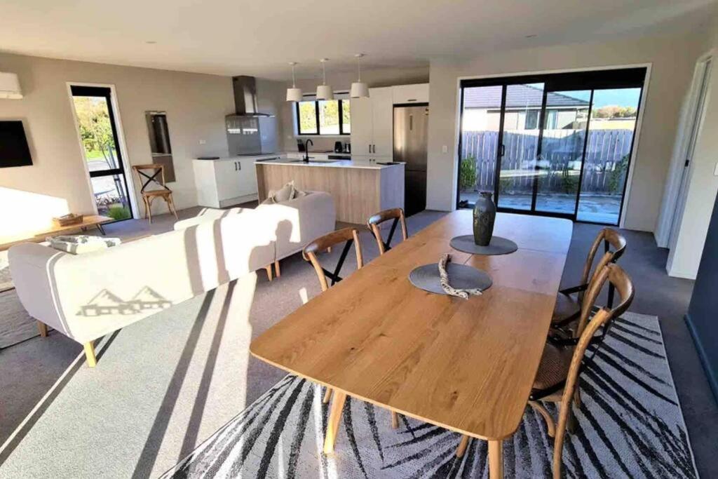 Holiday home Miss Eastons Whare Westport