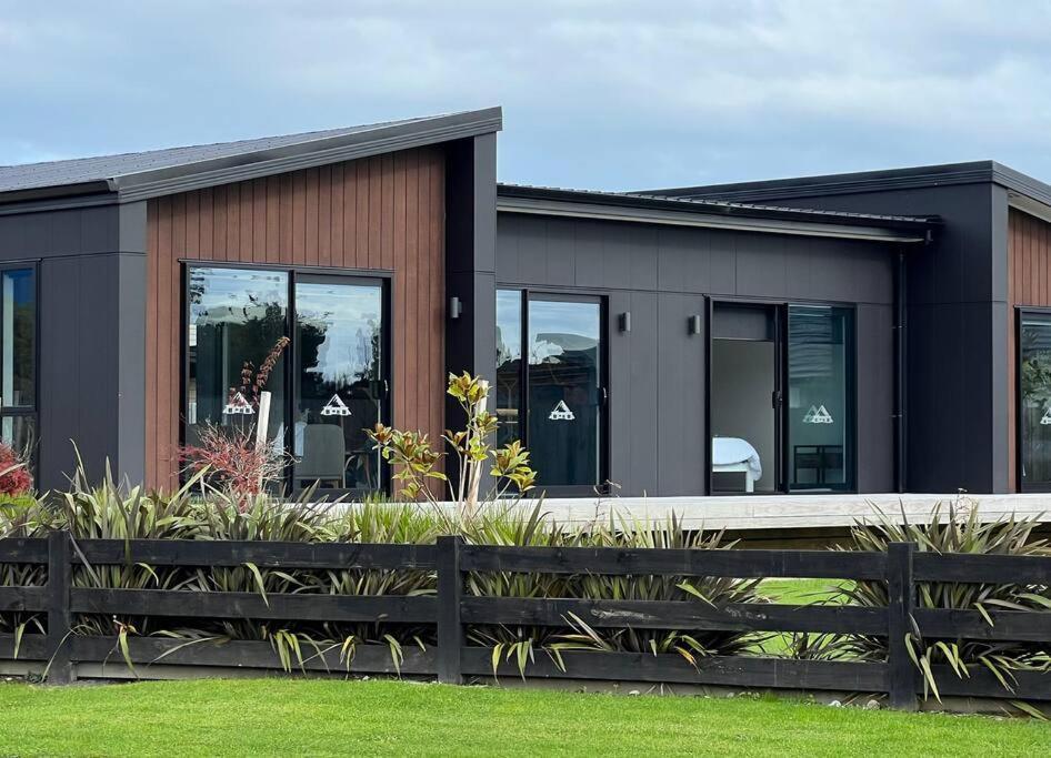 Miss Eastons Whare Holiday home Westport